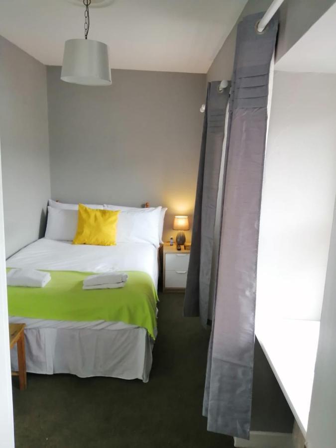 An File Economy Rooms Westport Dış mekan fotoğraf